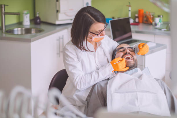 Best Cracked Tooth Emergency Dentist  in Burton, OH
